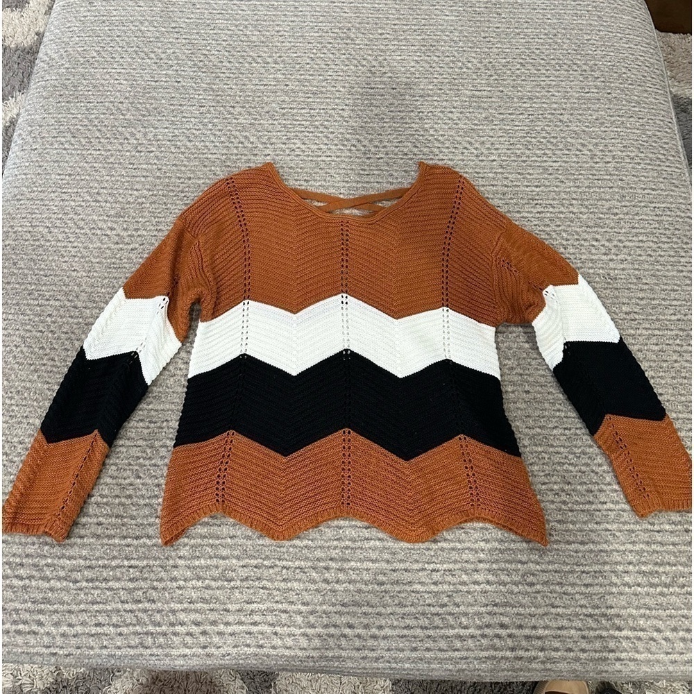 Women’s Black/White/Rust Sweater with Lace-up back, 1X